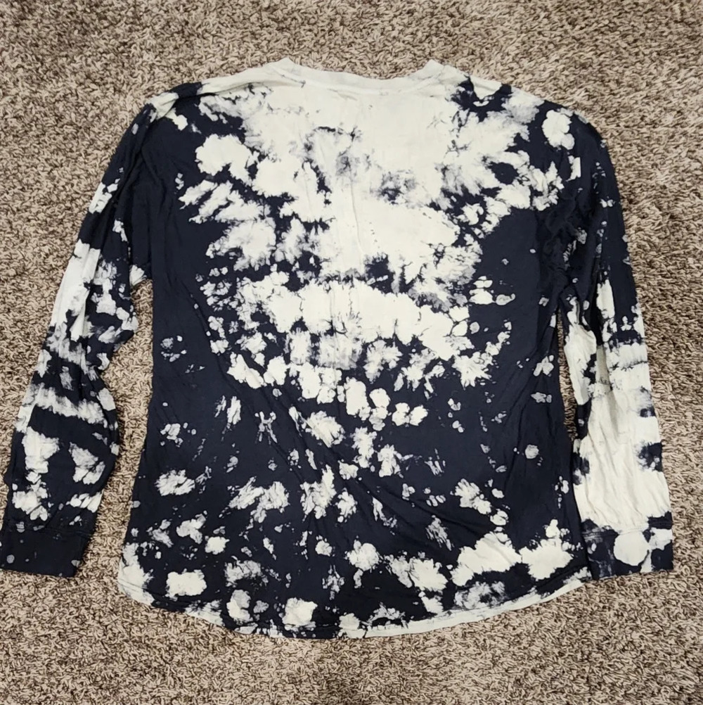 DK Praying Hands Rose Unisex Tie-Dye Long Sleeve Size XL - Picture 4 of 5